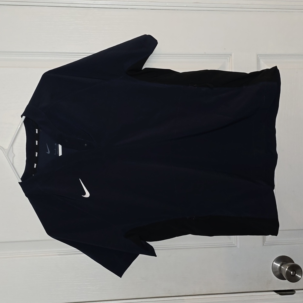 Nike Women's Small Navy Blue Short Sleeve Polo Shirt New w/out Tags!